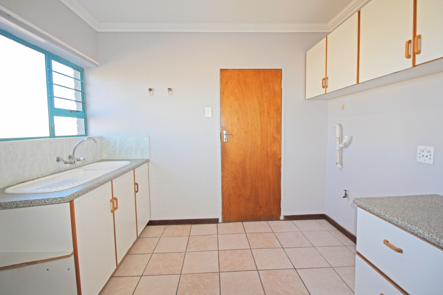 5 Bedroom Property for Sale in Myburgh Park Western Cape